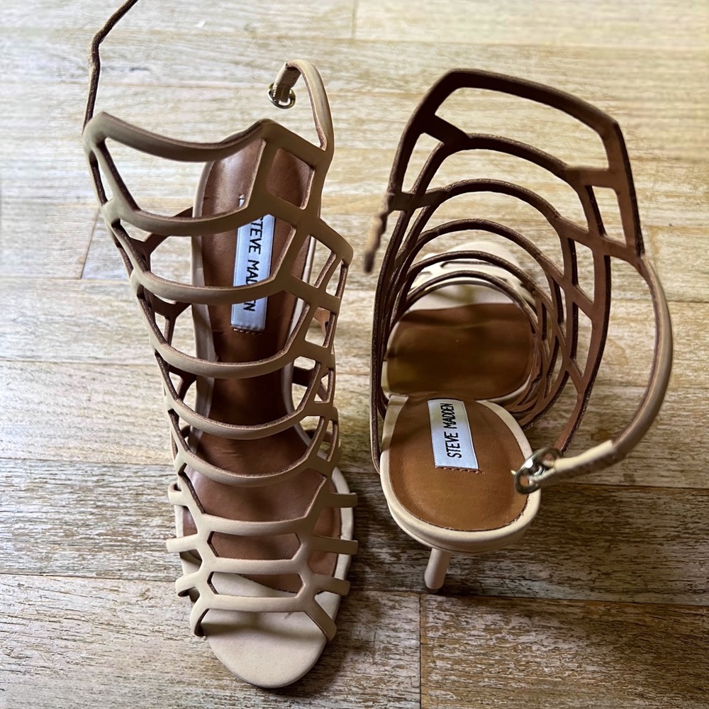 Steve Madden Slithur Blush Nubuck Leather Caged Heels Gem